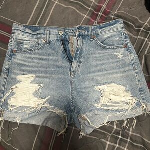 Women’s American eagle mom shorts